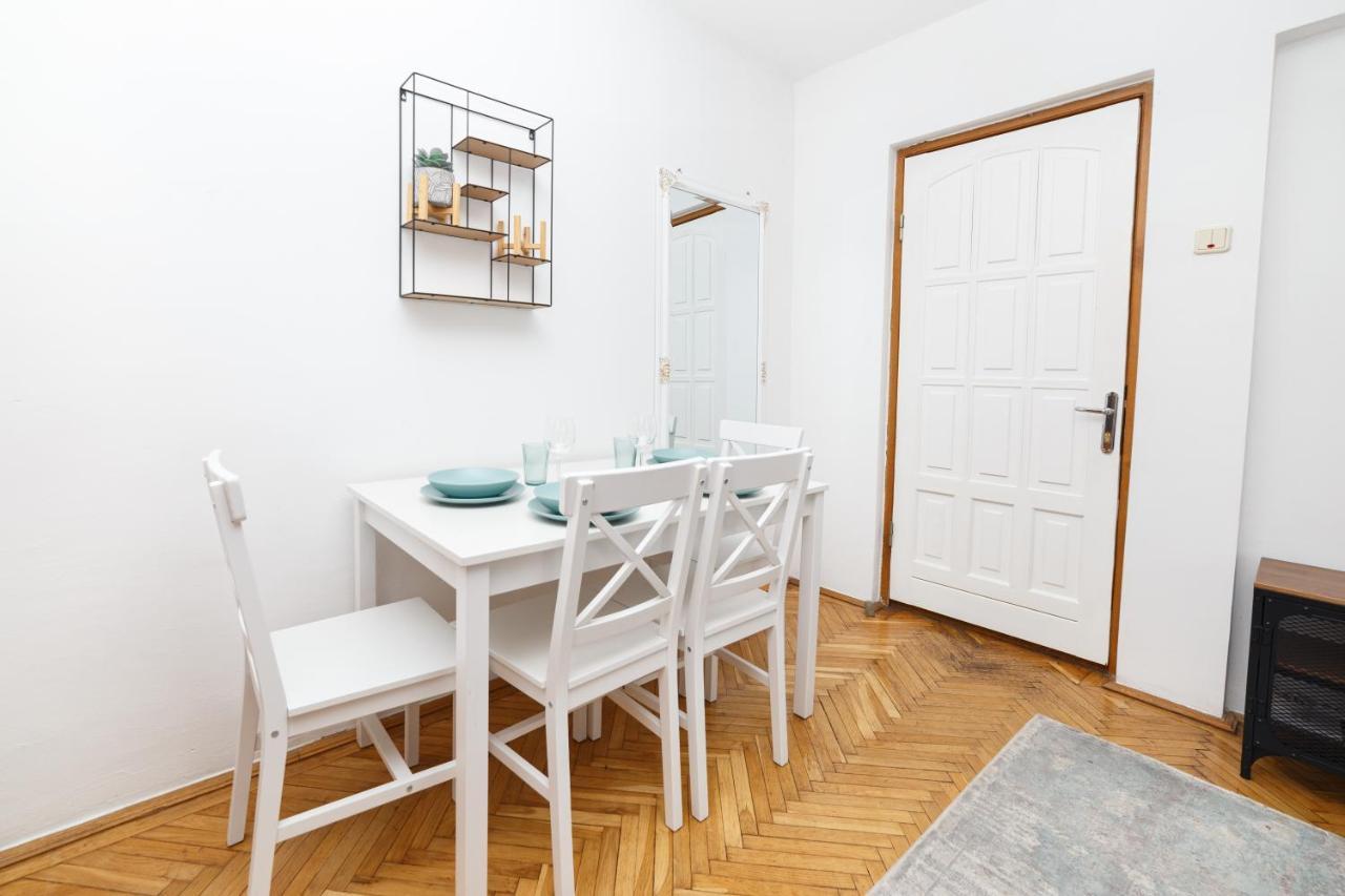 Апартаменты Color Ap Calea Victoriei 12C Бухарест Экстерьер фото