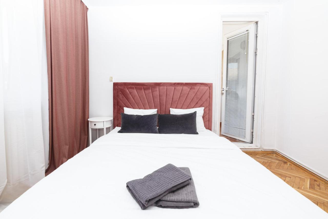 Апартаменты Color Ap Calea Victoriei 12C Бухарест Экстерьер фото